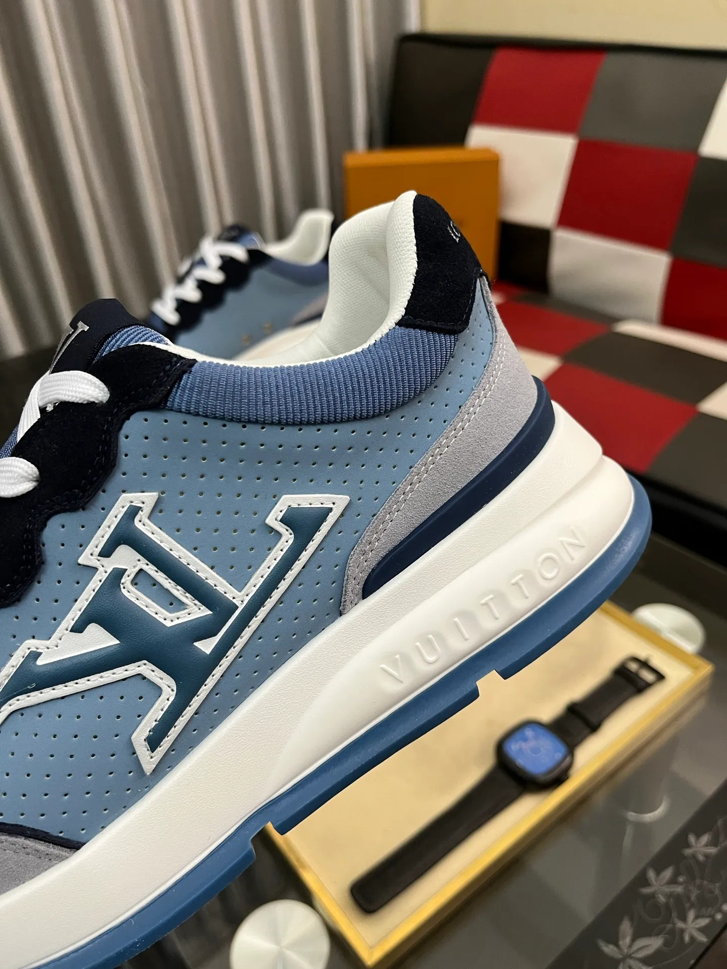 Men's Men's Shoes 💰: 438⌚️⌚️LV Louis Vuitton. The latest fashionable casual shoes are popular in physical stores. New spring and summer comfortable imported custom original cowhide, unique jacquard fabric element design. With sheepskin lining, Lv original bottom, [sun][sun] high-end packaging and high quality💪Details determine the quality, you can enter and leave the counter at will, welcome to compare🇮🇹Number of sizes 38-442️⃣colors available